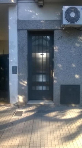 Casa De Dos Dormitorios En Alquiler