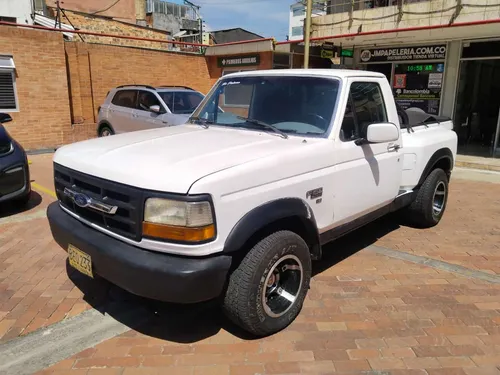 Ford F-150 5.0 Xlt 4x2