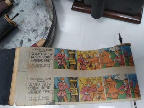 Antiguo Proyector Juguete Peliculas De Papel Con Animacion (Usado)