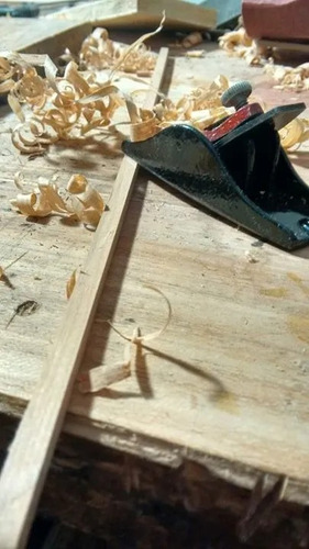 Imagen 9 de 10 de Reparación Y Calibración De Guitarras Acústicas Y Eléctricas