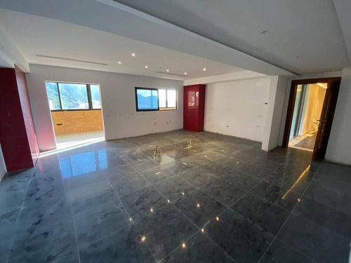 Imagen 12 de 28 de Adriana Castellanos Ofrece Espectacular Penthouse En Venta En La Trigaleña Cod. 166138