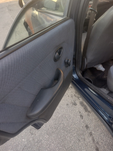 Imagem 11 de 14 de Sucata Fiat Siena 2001 1.0 16v Elx 4p