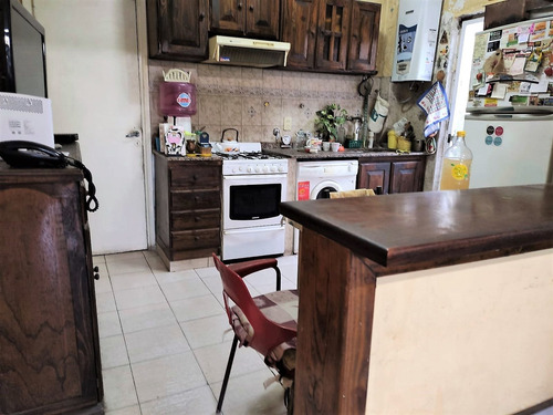 Imagen 20 de 25 de Dos Casas Multifamiliar La Tablada Bolivar Al 4500