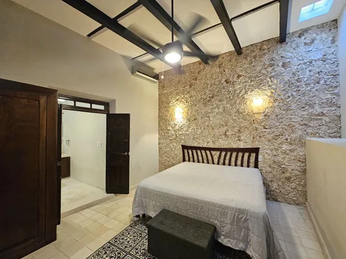 ¡a Un Paso De Paseo De Montejo! Casa Remodelada En Venta En El Centro De Mérida