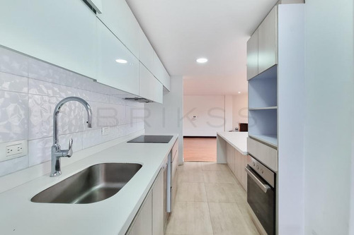 Imagen 8 de 17 de Apartamento En Venta En Bogotá Santa Barbara Occidental-usaquén. Cod 4774