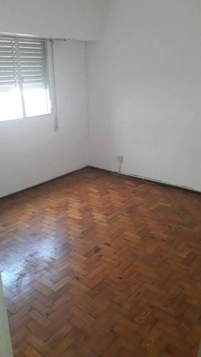 Imagen 10 de 13 de Vendo 3 Dormitorios Por Av Pellegrini ( Cerca ) Oportundiad De Escalera