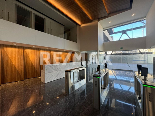 Consultorio - Comercial En Renta
