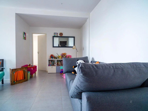 Imagen 3 de 23 de Departamento 3 Amb En Venta Pasionaria San Isidro. Vista A Jardines Y Pileta.