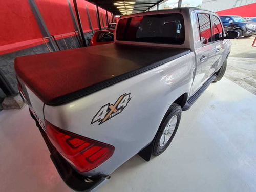 Imagem 11 de 15 de Toyota Hilux 4x4 2.8 Automatico -