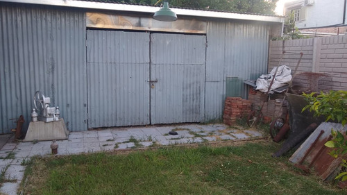 Importante Casa En Venta Con Local Comercial
