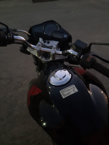 Imagem 6 de 6 de Honda Cb 300