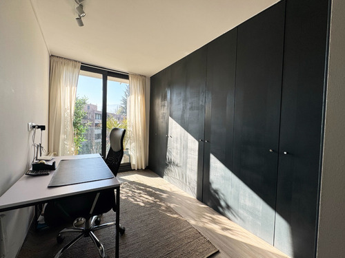 Departamento Townhouse En La Dehesa, 3 Pisos + Rooftop