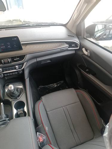 Tunland G7 Pick Up Sincrónica