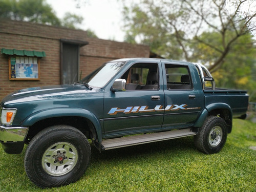 Toyota Hilux 4x4 Sr5