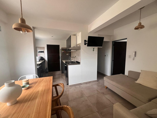 Departamento En Venta España Al 1200, Oportunidad!