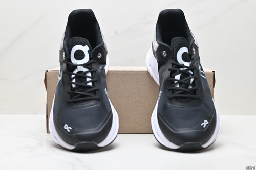 On Running Cloudrunner Cloud 5 Zapatillas Negras
