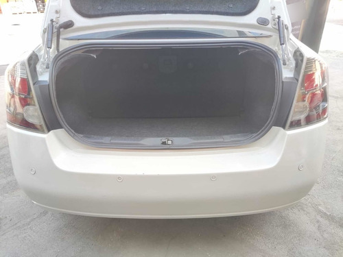 Imagem 6 de 15 de Nissan Sentra 2013 2.0 S Flex Aut. 4p