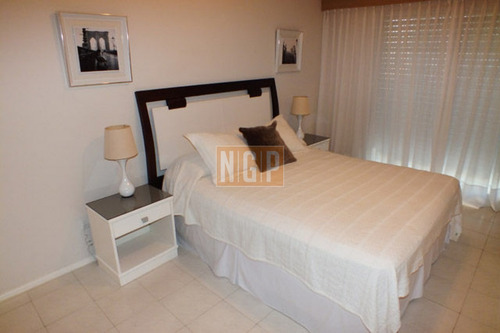 Divino Impecable Con Servicios- Ref: 14439
