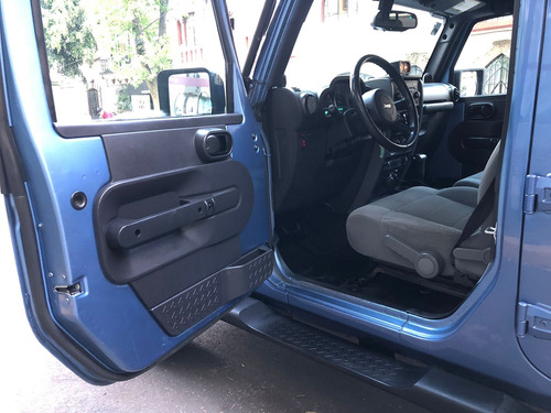 Jeep Wrangler 3.8 Unlimited Sahara 4x4 At