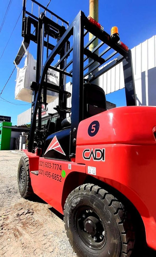 Imagen 4 de 5 de Cadi Hoyadora + Movimiento De Suelo + Alquiler Autoelevador