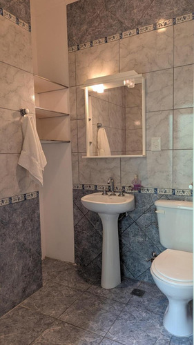 Casa En Venta - 3 Dormitorios 2 Baños - 238mts2 - Roque Perez