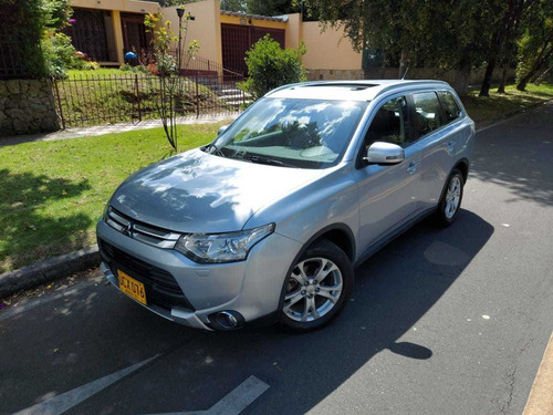 Mitsubishi Outlander 2.400cc At 7 Puestos 4x4