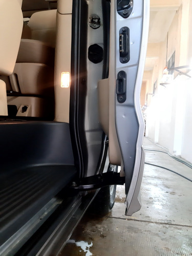 Imagen 11 de 18 de Hyundai H1 2015 2.4 Premium 1 175cv 4at