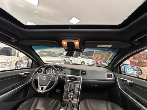 Volvo V60 2.0 T6 R-design Drive-e 5p