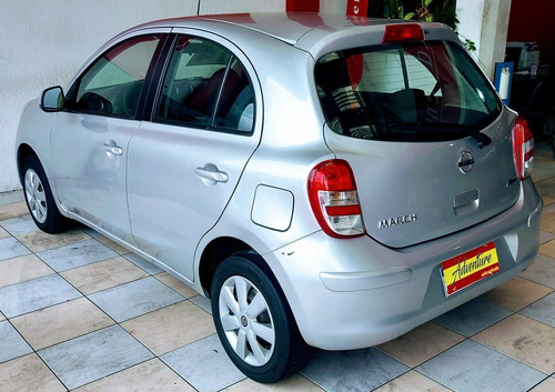 Imagem 2 de 13 de Nissan March 1.6 S Ano:2014 Prata Flex Completo