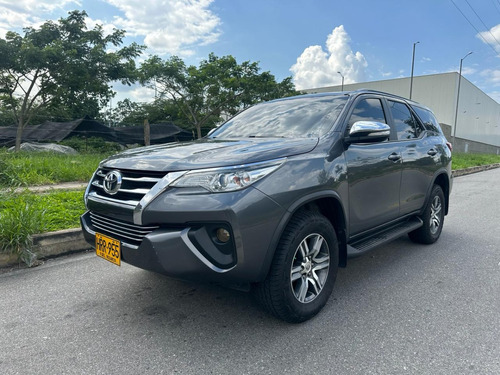 Toyota Fortuner 2.7l