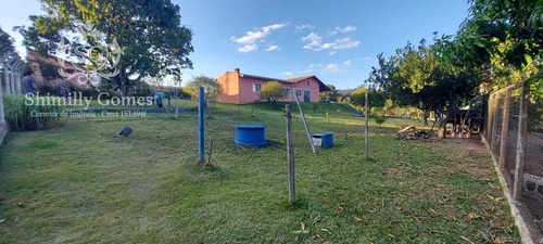Imagem 9 de 13 de 3.000 M², 03 Dormitórios, Piscina, Pomar E Horta !!
