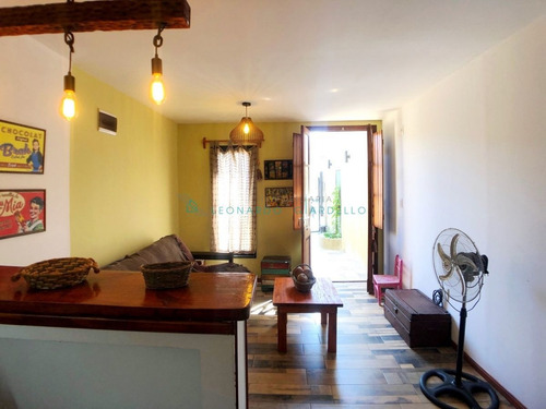 Imagen 2 de 17 de Colonia Del Sacramento - Casa Céntrica Muy Coqueta