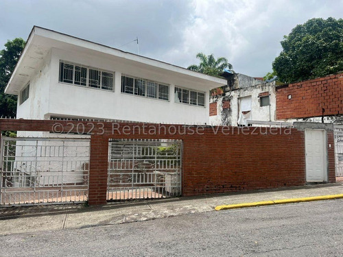 Vendo   La  Casa De Tus Sueños...santa Eduvigis !!!!  Puede Ser Utilizada Para Uso Empresarial O Residencial.  De Fácil Acceso... Precio Negociable.  !!!!  Contáctame......