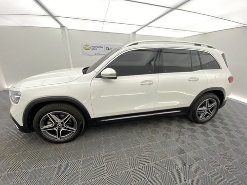 Imagen 14 de 25 de Mercedes Benz Glb 200 1.332