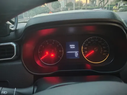 Renault Duster 1.3 Intense Cvt