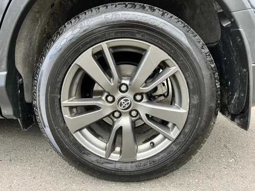Toyota RAV4 2.0 Street