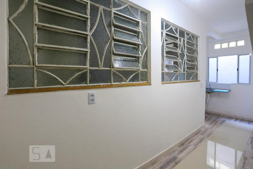 Imagem 12 de 15 de Casa Para Aluguel - Cambuci, 1 Quarto, 30 - 892918524