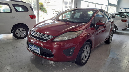 Ford Fiesta Kinetic 1.6 Design Sedan 120cv Trend Plus