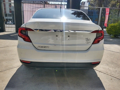 Imagen 6 de 14 de Dodge Neon 2018 1.4 Se Mt
