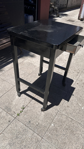 Mesa Auxiliar De Apoyo Hierro Chapa Con Ruedas Con Cajon (Usado)