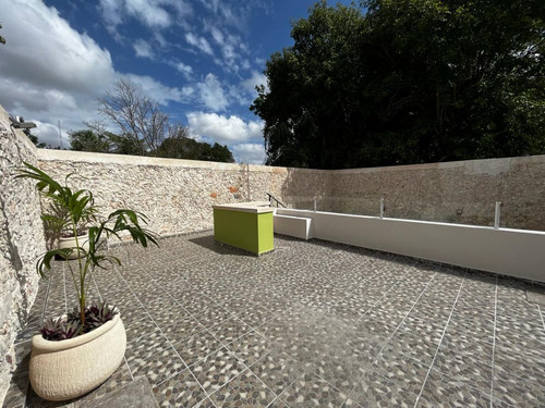 Impresionante Casa En Venta Estilo Colonial En Merida Centro (avc-2585)
