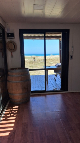 Vendo Casa En Mar Del Sud.  A 150 Mts Del Mar.