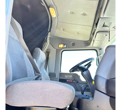 Tractocamion Kenworth T-800 Seminuevo 2018 Con Camarote