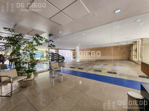 Venta Oficina De 260 M2 Con 4 Cocheras En Edificio One World, Olivos, Vicente Lopez