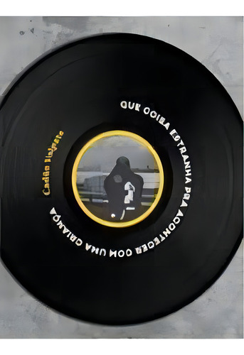 Que Coisa Estranha Pra Acontecer Com Uma Criança, De Volpato. Editora Numa Editora, Capa Mole Em Português, 2021