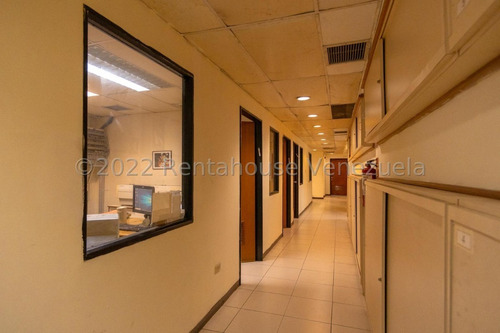 Imagen 20 de 21 de Lmgc Vende Galpon De 4400 Mtrs Techados En Boleita Norte