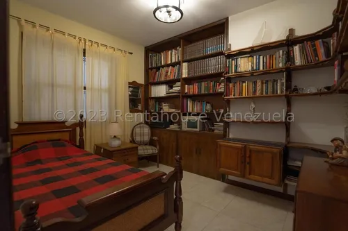 Casa En Venta En Macaracuay Yf