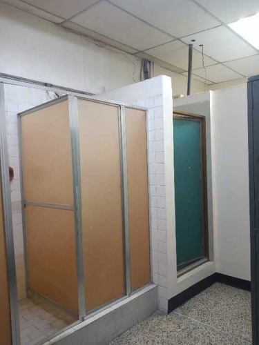 Imagen 22 de 24 de Vendo Local 623 M2 / Chacao 9674