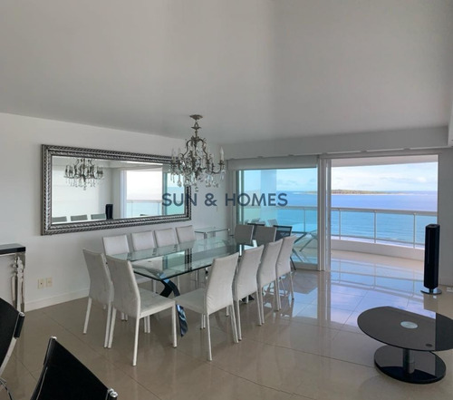 Imagen 7 de 20 de Frente Al Mar, Espectacular Apartamento Esquinero Disponible A La Venta Con Divinas Vistas Panorámicas A Los Atardeceres De La Mansa Y Punta Ballena.