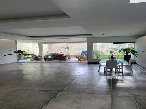 Imagen 5 de 12 de Guaparo Alquiler S / Muebles 100 Planta Electrica